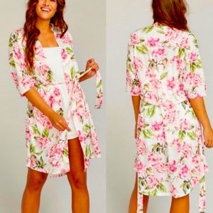 Adorable kimono to make you feel fancy!